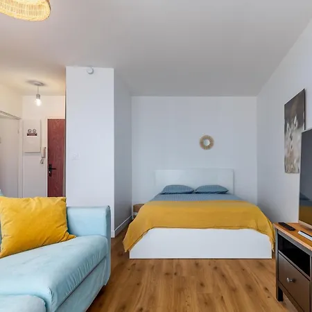 Le Cozy Garden - Mayvenn Apartment *